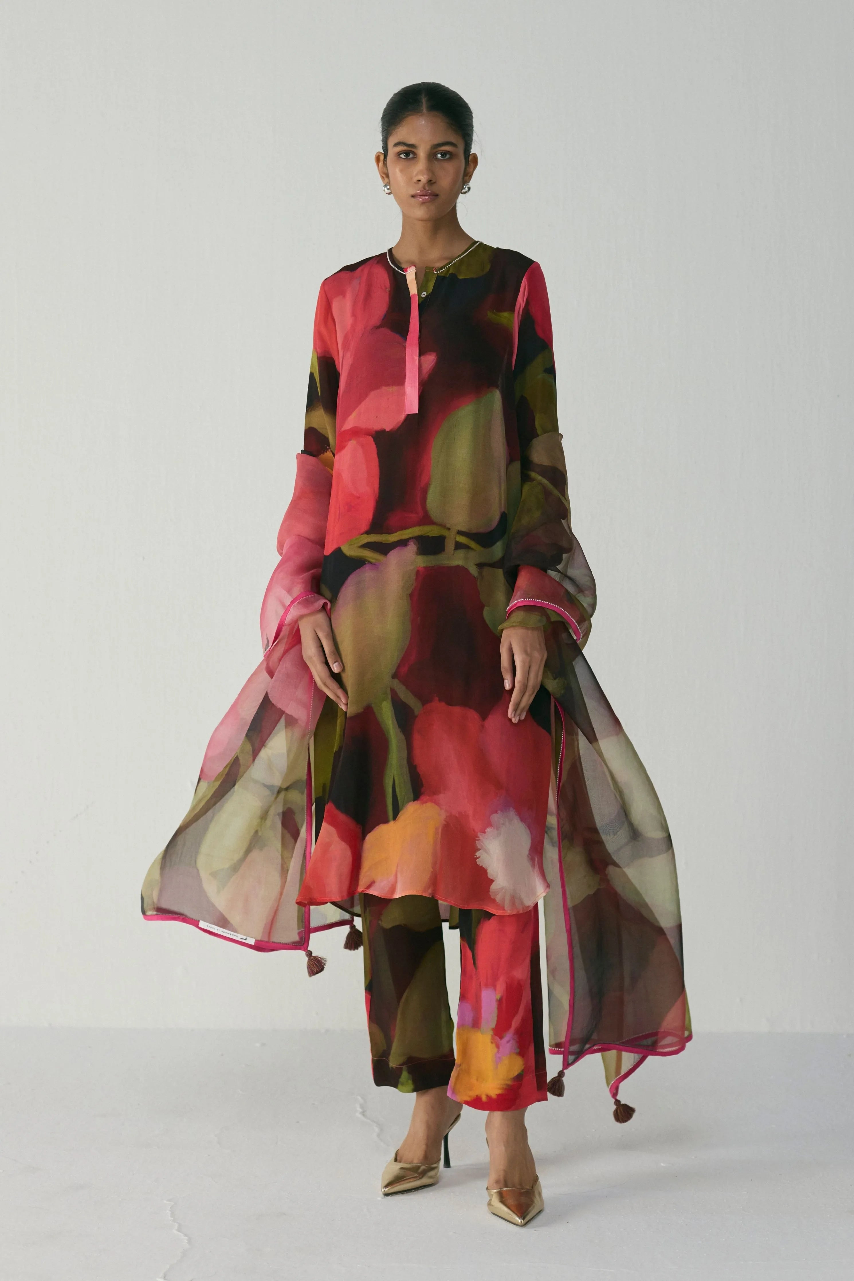 Manhattan Long Crepe Kurta Set