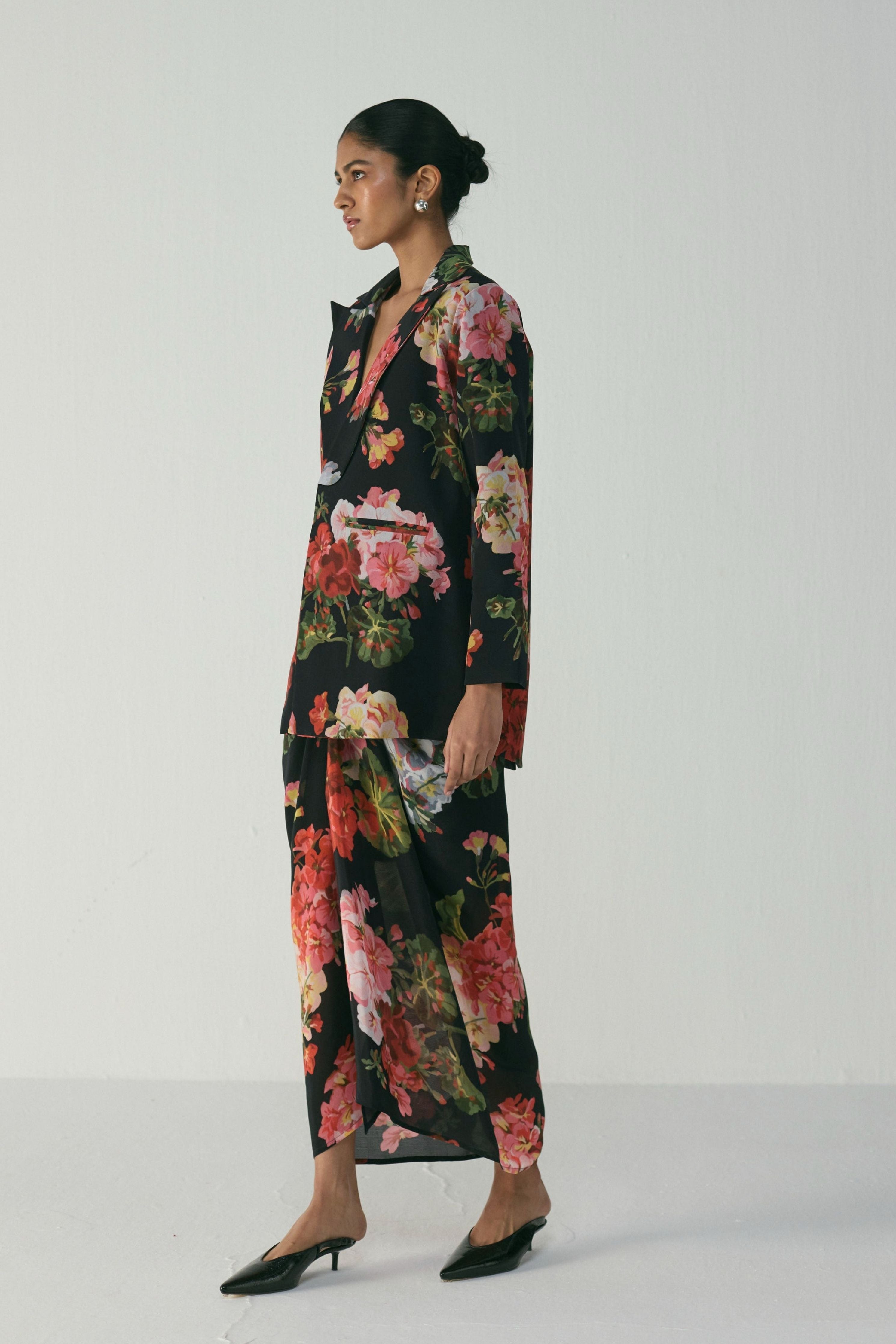 Bloody Marry Blazer & Knotted Skirt Set