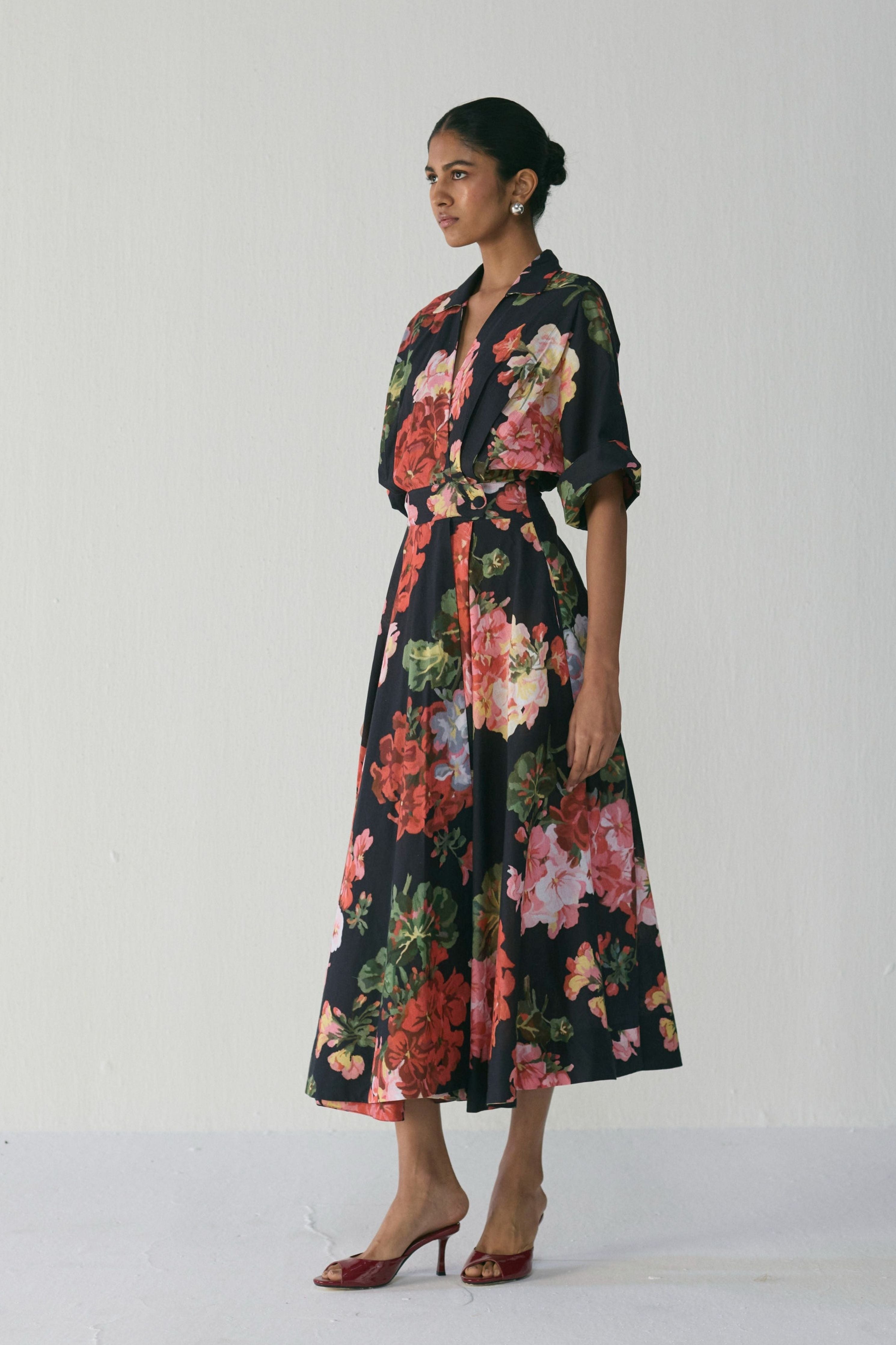 Bloody Marry Long Collar Dress