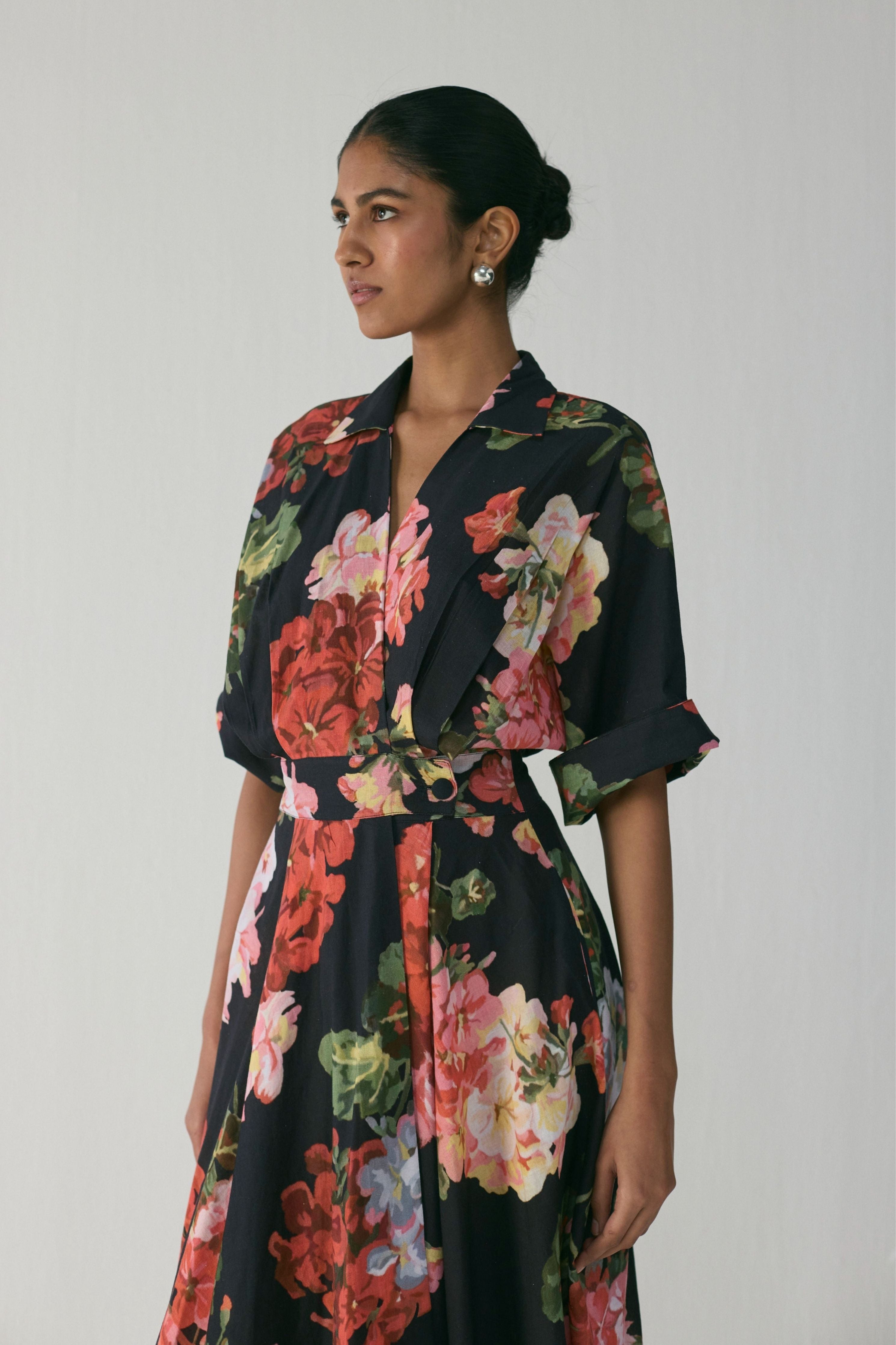 Bloody Marry Long Collar Dress