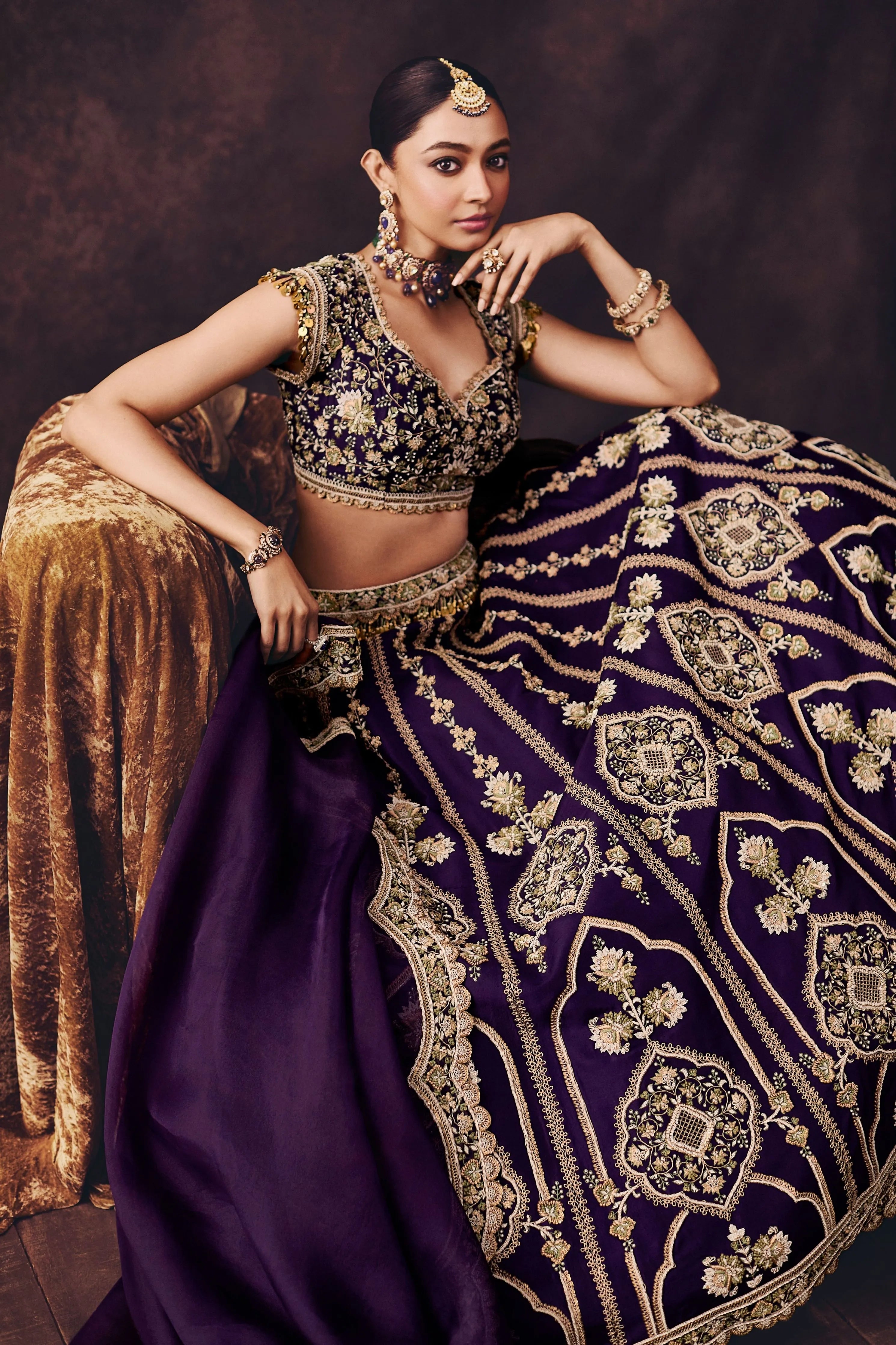 Sn Maal Resham Lehenga Set
