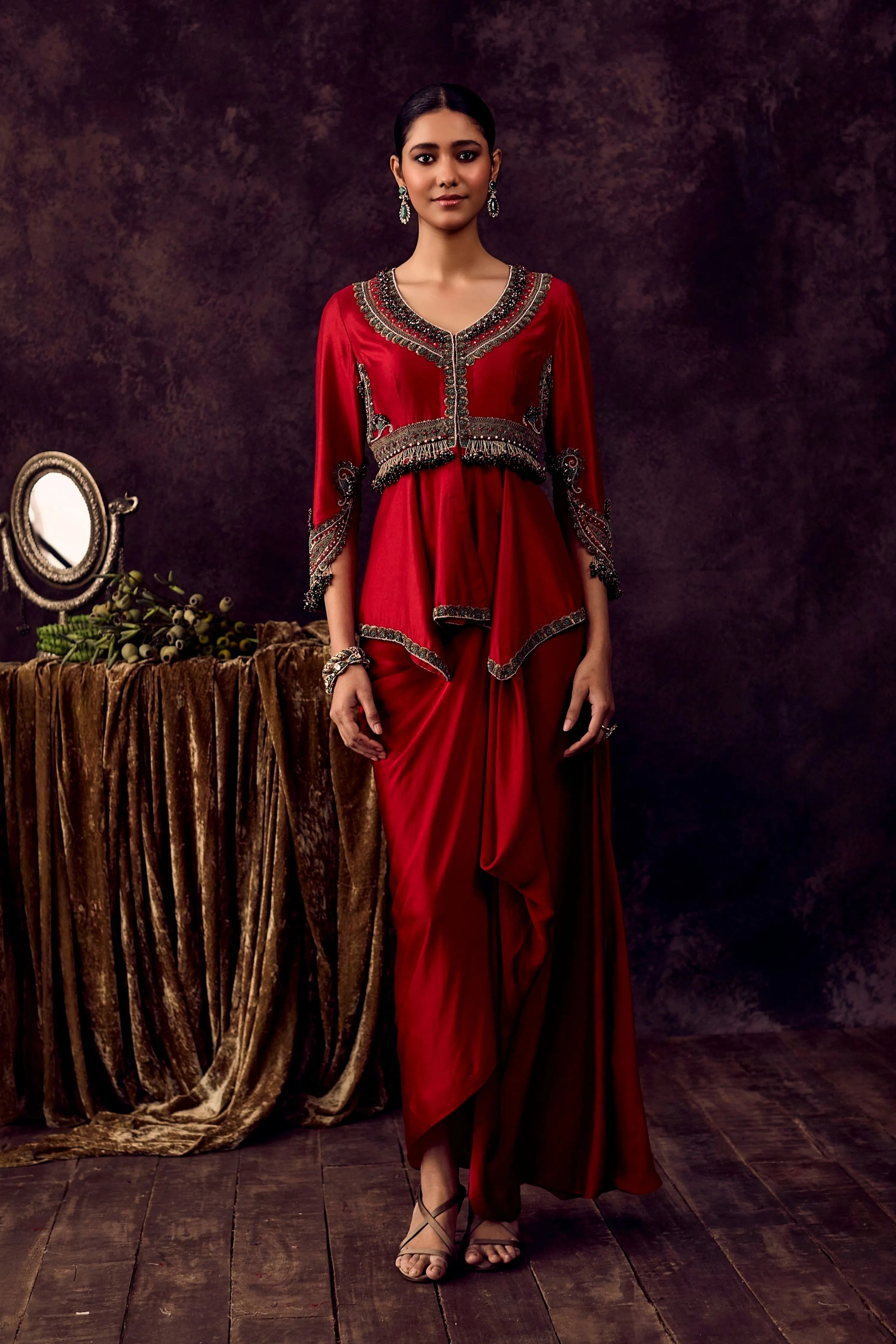Av Dori Thread Peplum Set