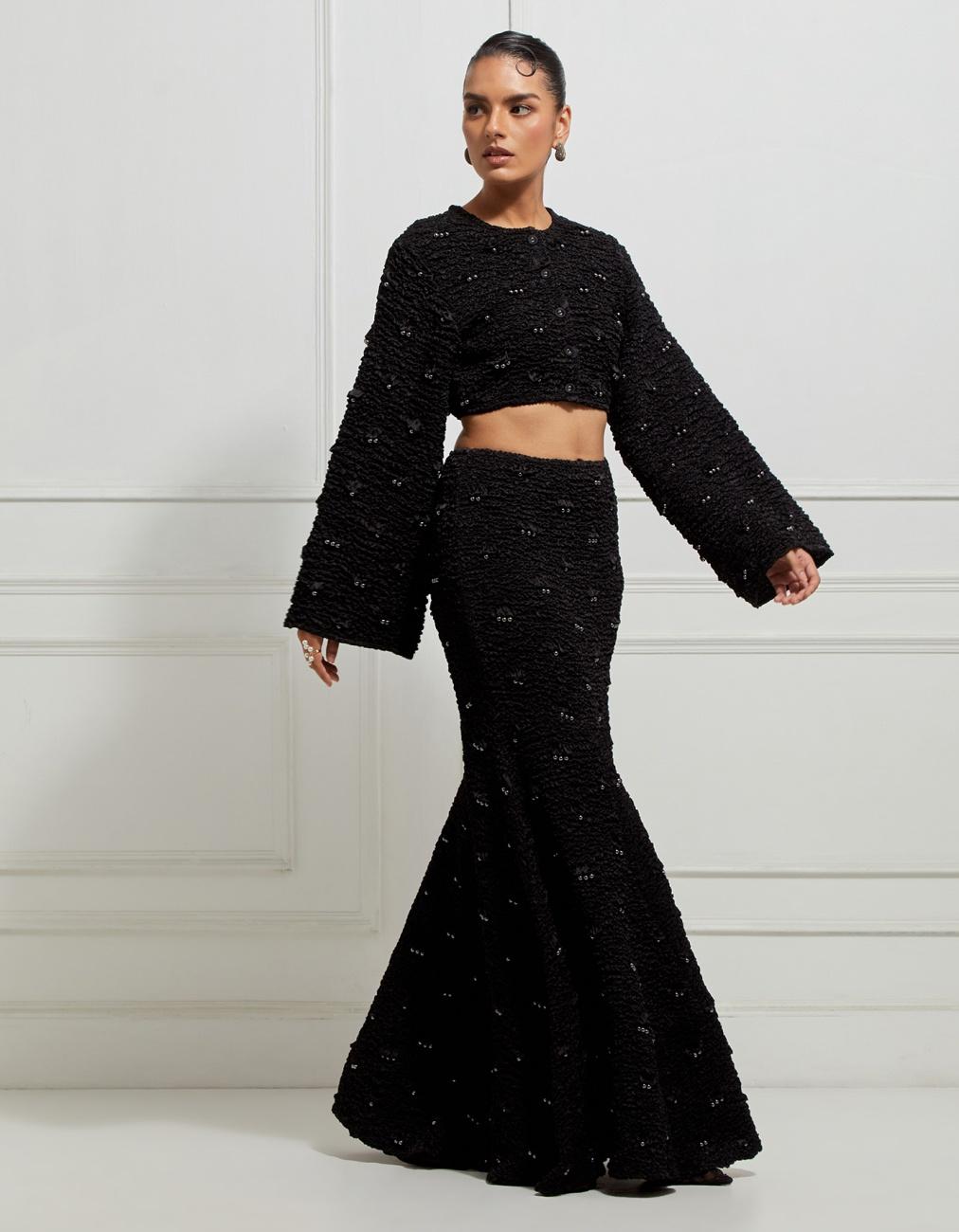 Wave-Smocked Cropped Long Sleeved Jacket In Black