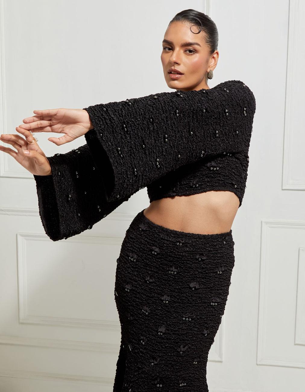 Wave-Smocked Cropped Long Sleeved Jacket In Black