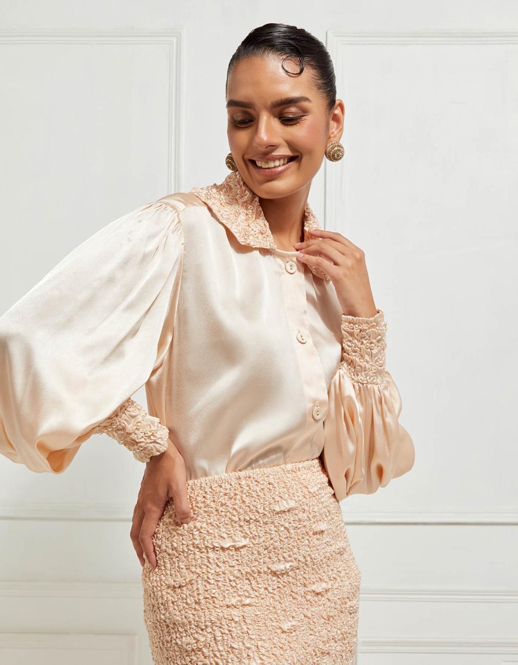 Signature Hex Collar Top With Bishop Sleeves In Beige