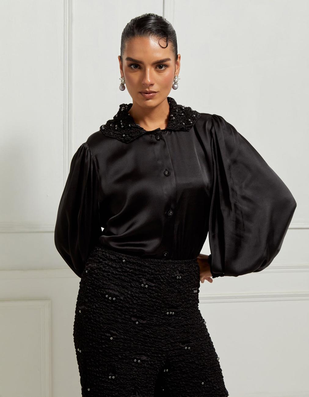 Signature Hex Collar Top With Bishop Sleeves In Black